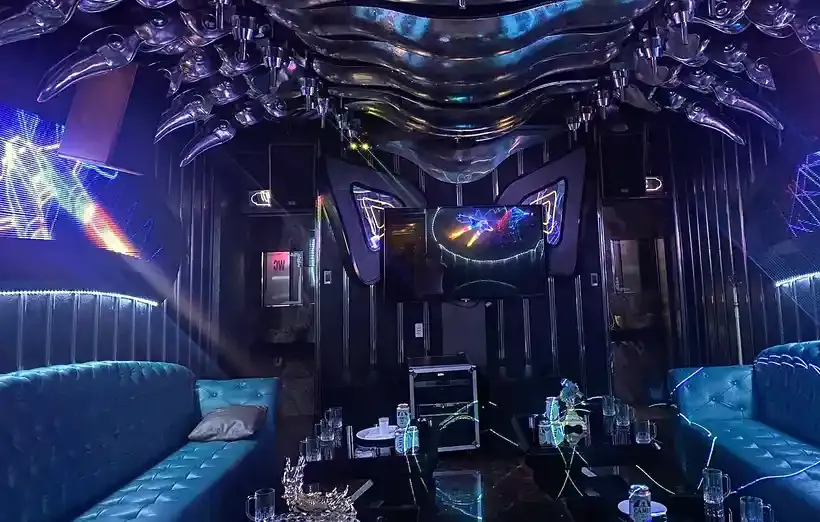다낭 F KTV 가라오케 현장 사진 3