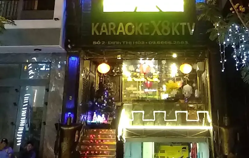 다낭 X8 가라오케 현장 사진 9